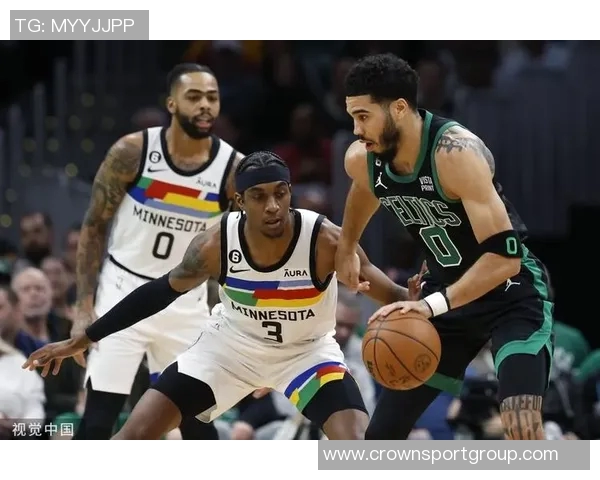 美职篮新赛季东部展望：绿军重建之路与三强争霸的激烈对决