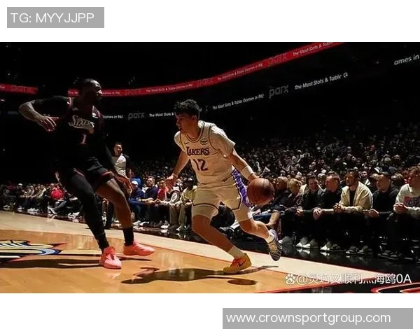 拉拉维亚谈艰难失利称球队表现顽强曾有机会逆转取胜